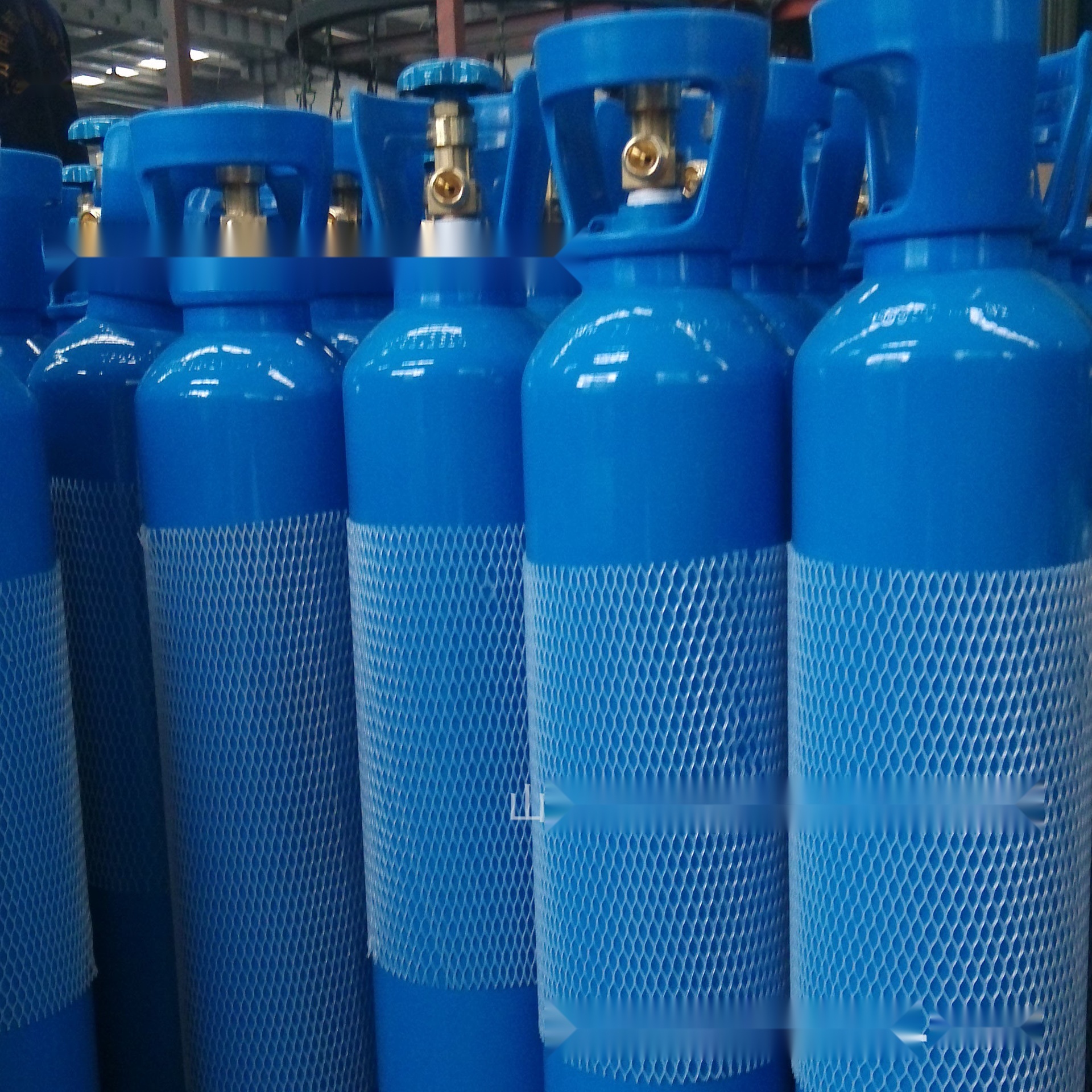 Pangtong 10L with valve oxygen cylinder to Madhya Pradesh