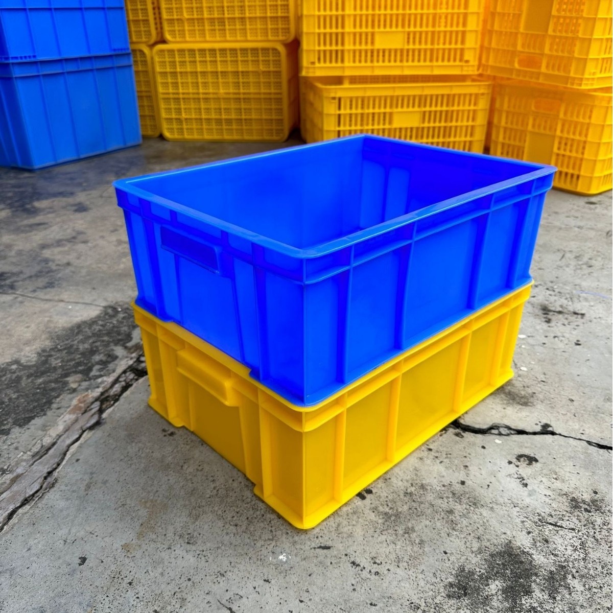 Plastic storage box to Kerala