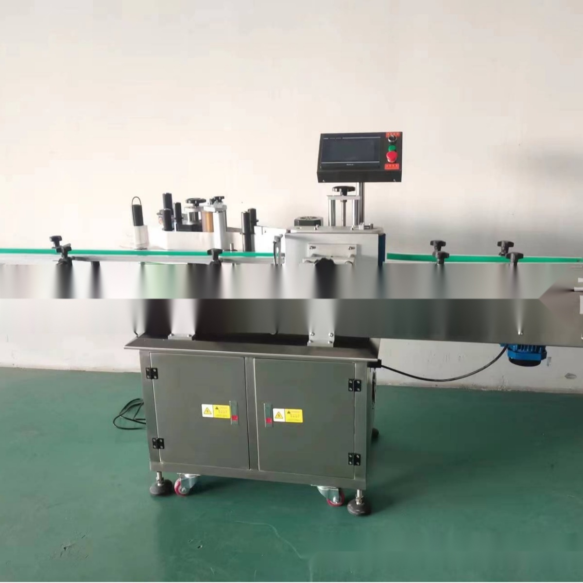 Labeling machine to Daman and Diu