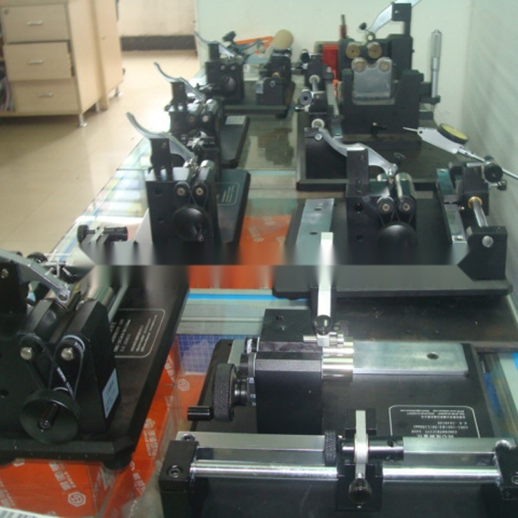 Step screw concentricity tester to Kerala