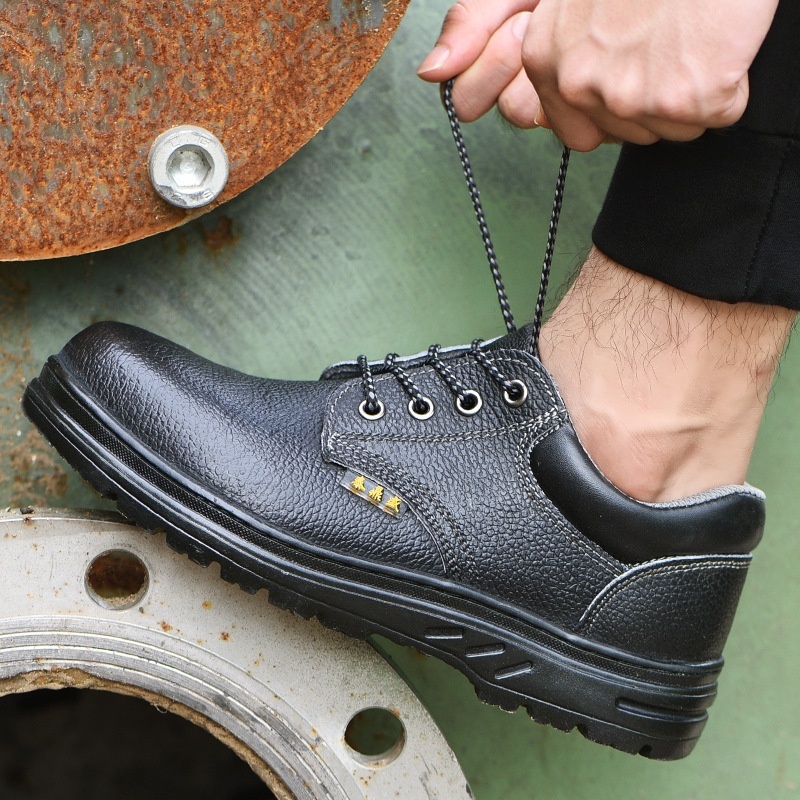 Safety shoes to Daman and Diu